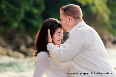 couple-photoshoot-at-surin-beach-phuket
