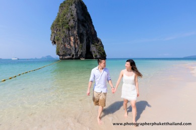 couple photoshoot at pranang cave beach krabi
