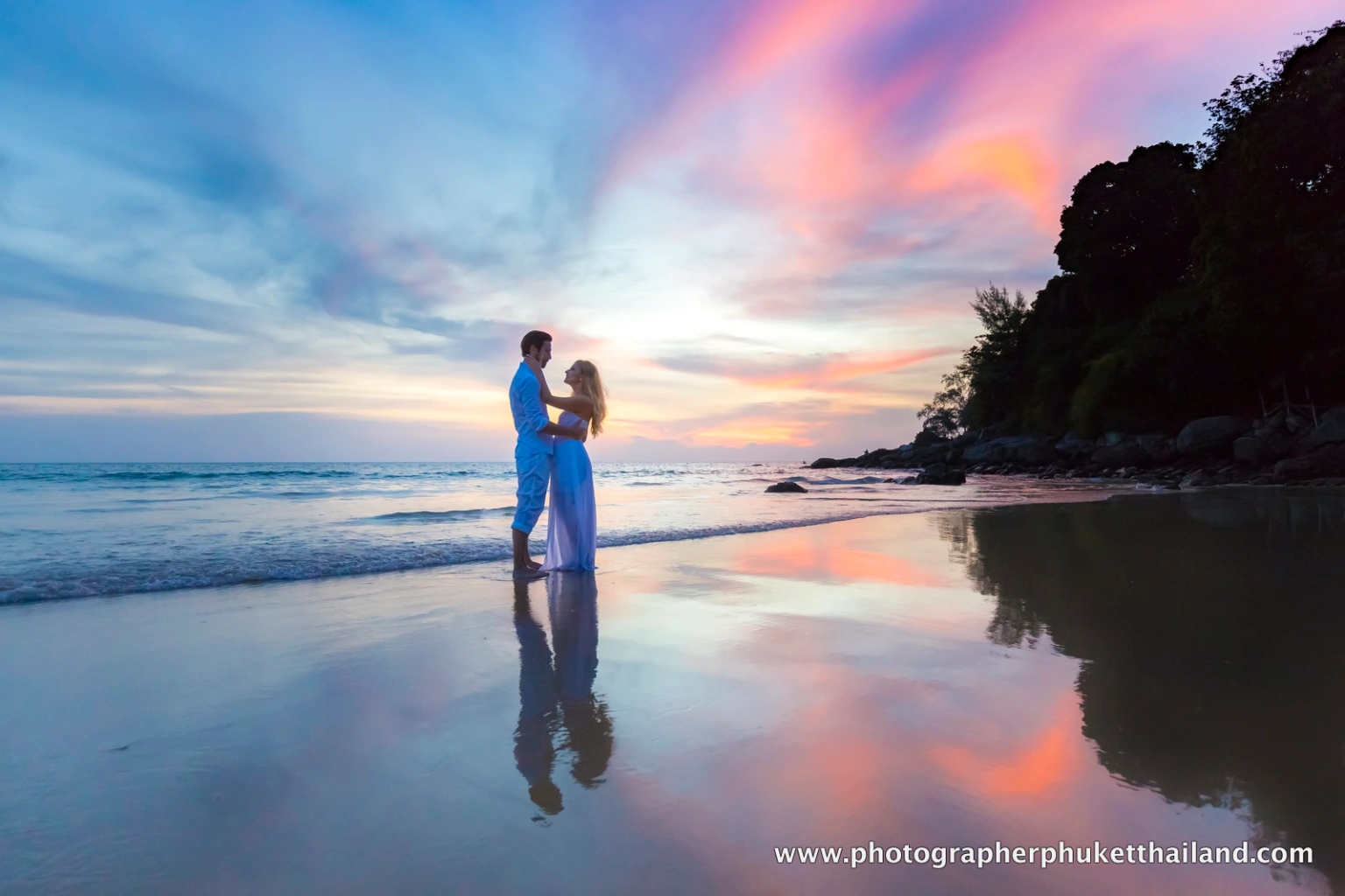pre wedding photoshoot as sunset at karon beach phuket