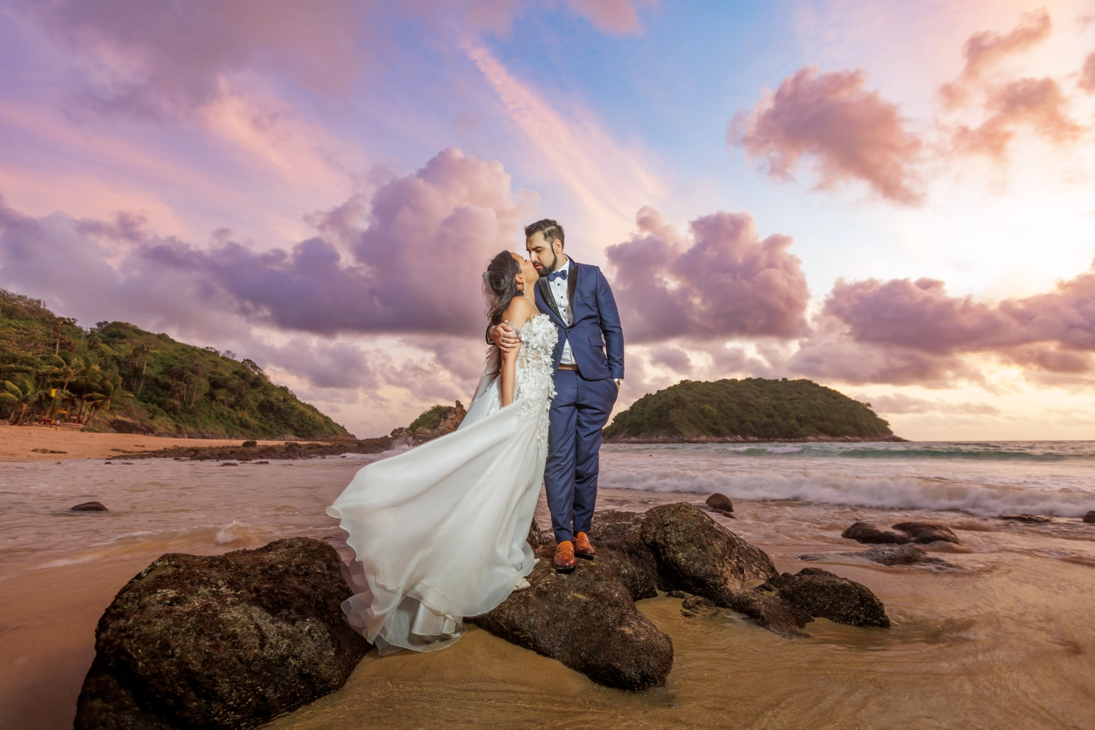 pre wedding photoshoot at yanui beach phuket